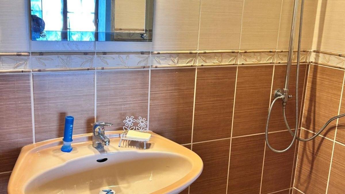 Hotel L'Etoile D'Adour Aire-sur-lʼAdour Esterno foto
