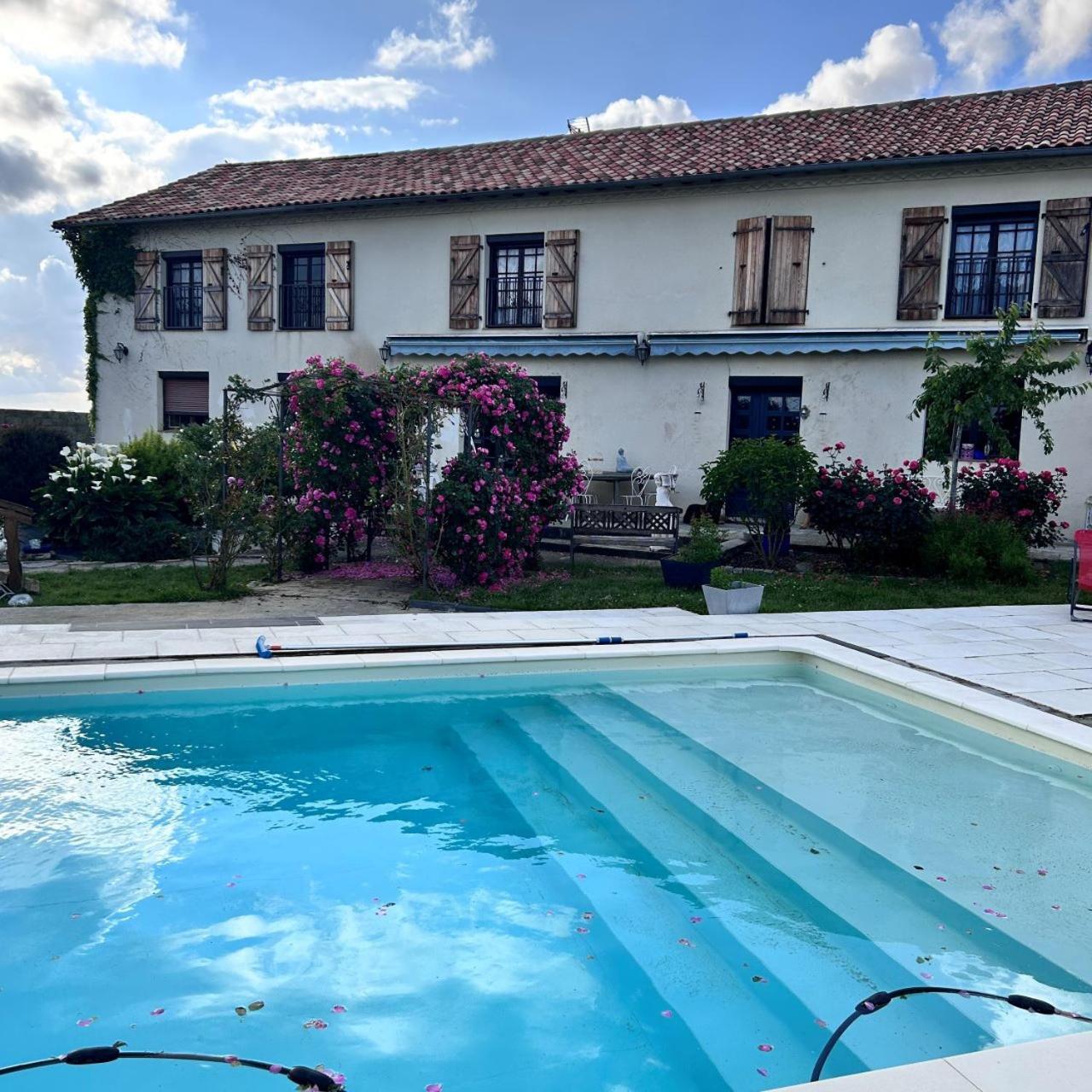 Hotel L'Etoile D'Adour Aire-sur-lʼAdour Esterno foto